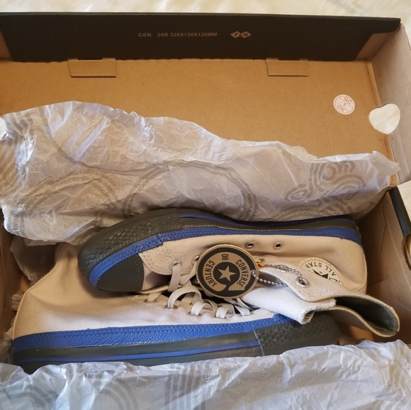 *SOLD*Converse 08 Century Hi Tops - Picture 7 of 7